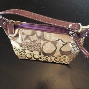 Coach small purse, never used, really cute!